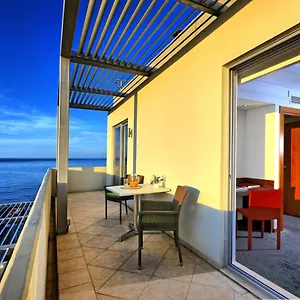 *** Hotell Atrion Grekland