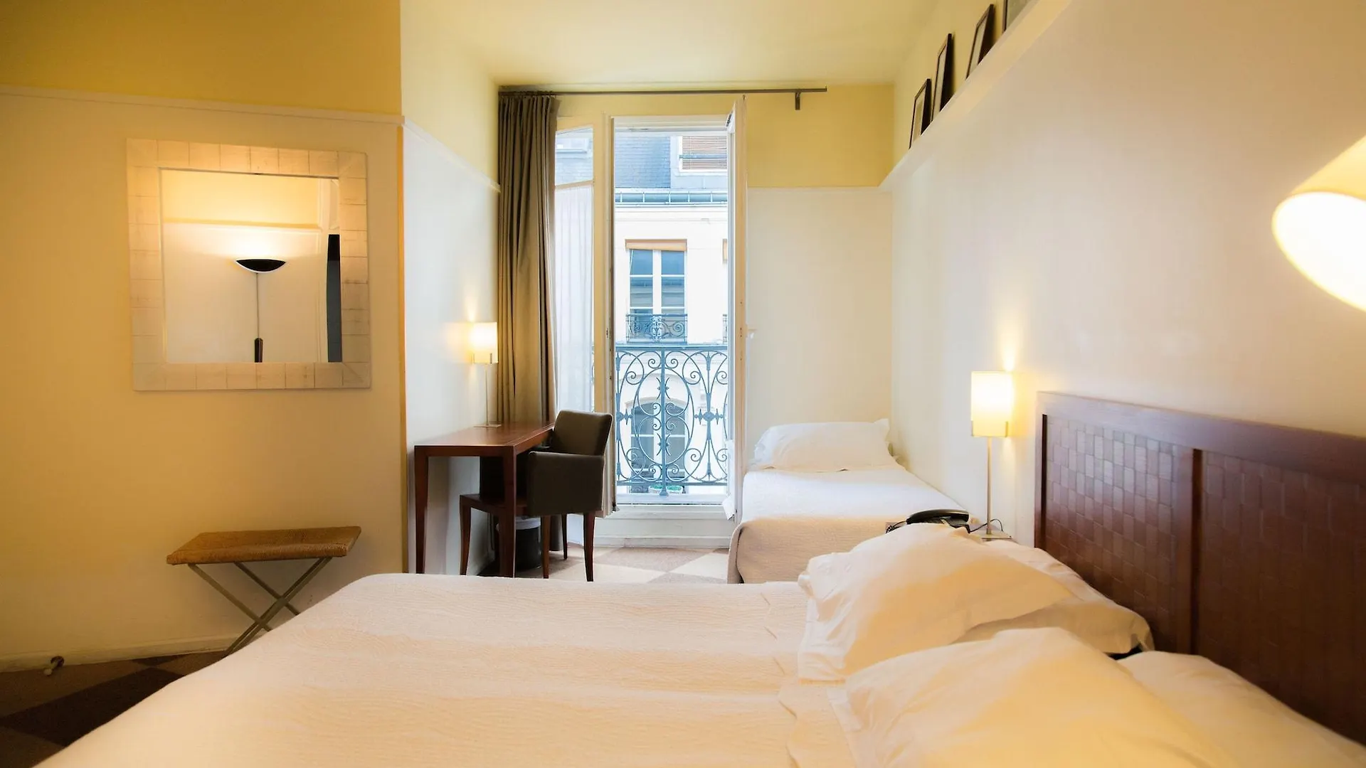 Hotel Quartier Latin París 3*,